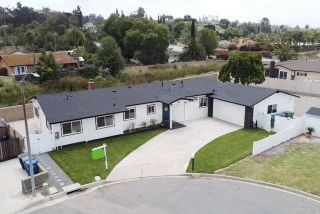 Main Photo: House for sale : 5 bedrooms : 3630 Hazelhurst Court in Bonita
