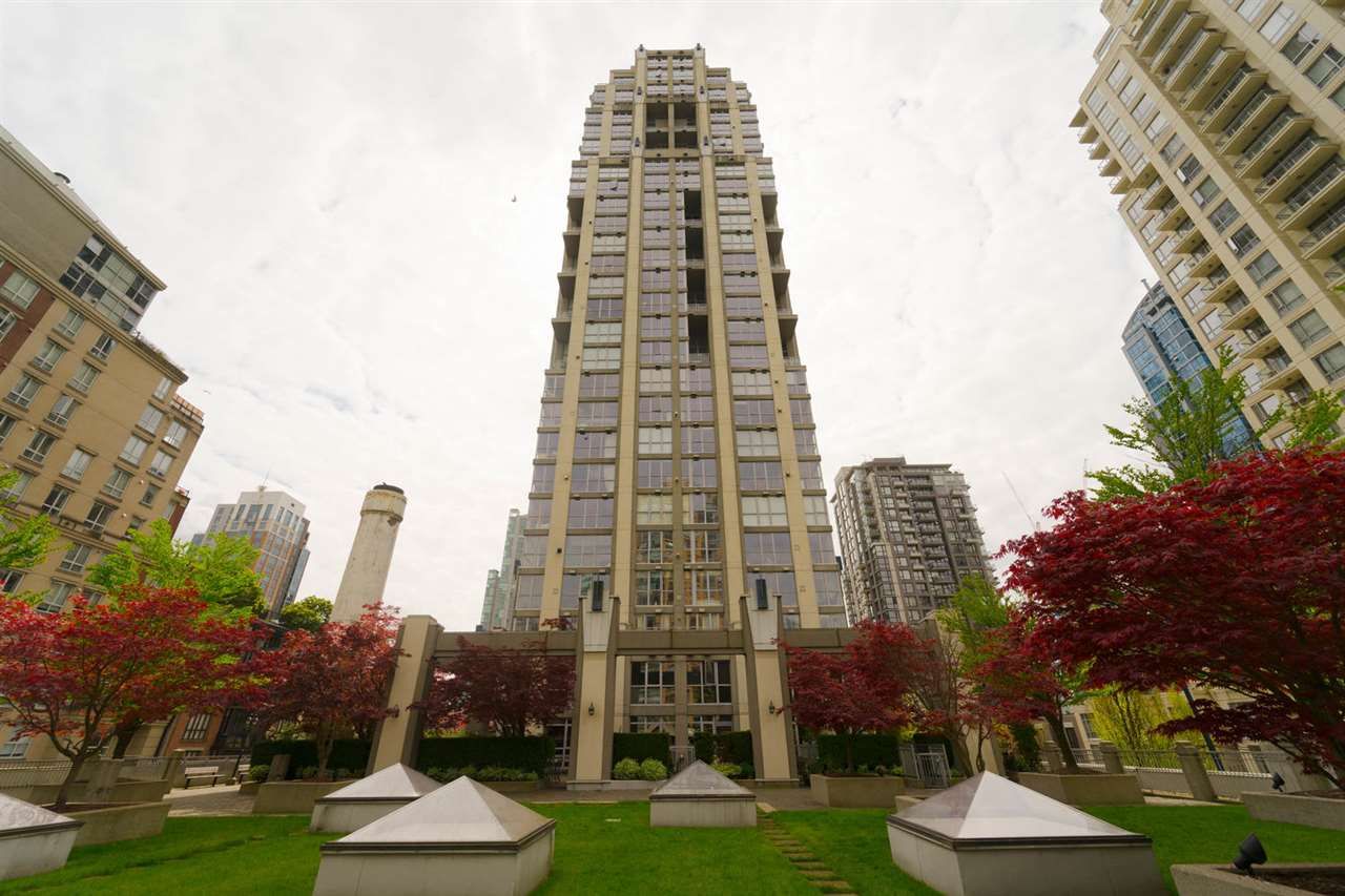 Main Photo: 508 1238 RICHARDS Street in Vancouver: Yaletown Condo for sale in "METROPOLIS" (Vancouver West)  : MLS®# R2266350