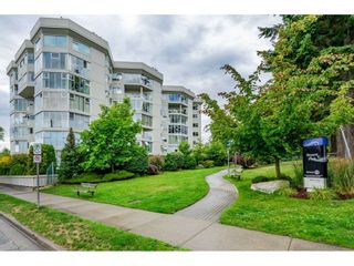 Photo 30: 215 1442 FOSTER Street: White Rock Condo for sale in "White Rock Square Tower 3" (South Surrey White Rock)  : MLS®# R2538444