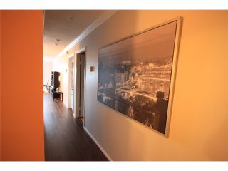 Photo 3: 310 6 RENAISSANCE Square in New Westminster: Quay Condo for sale in "THE RIALTO" : MLS®# V865241