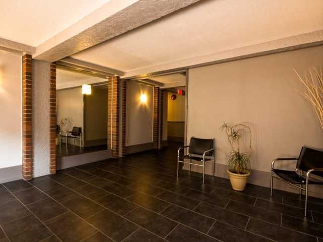 Photo 3: Photos: 225 2033 TRIUMPH Street in Vancouver: Hastings Condo for sale in "MCKENZIE HOUSE" (Vancouver East)  : MLS®# V1026314