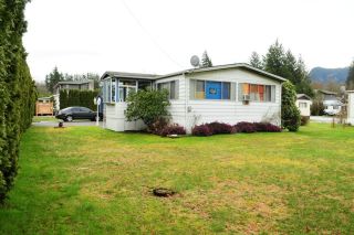 Photo 1: 29 39768 GOVERNMENT Road in Squamish: Northyards Manufactured Home for sale in "THREE RIVERS" : MLS®# R2051629
