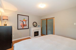 Photo 12: 203 1721 ST. GEORGES Avenue in North Vancouver: Central Lonsdale Condo for sale : MLS®# R2412918