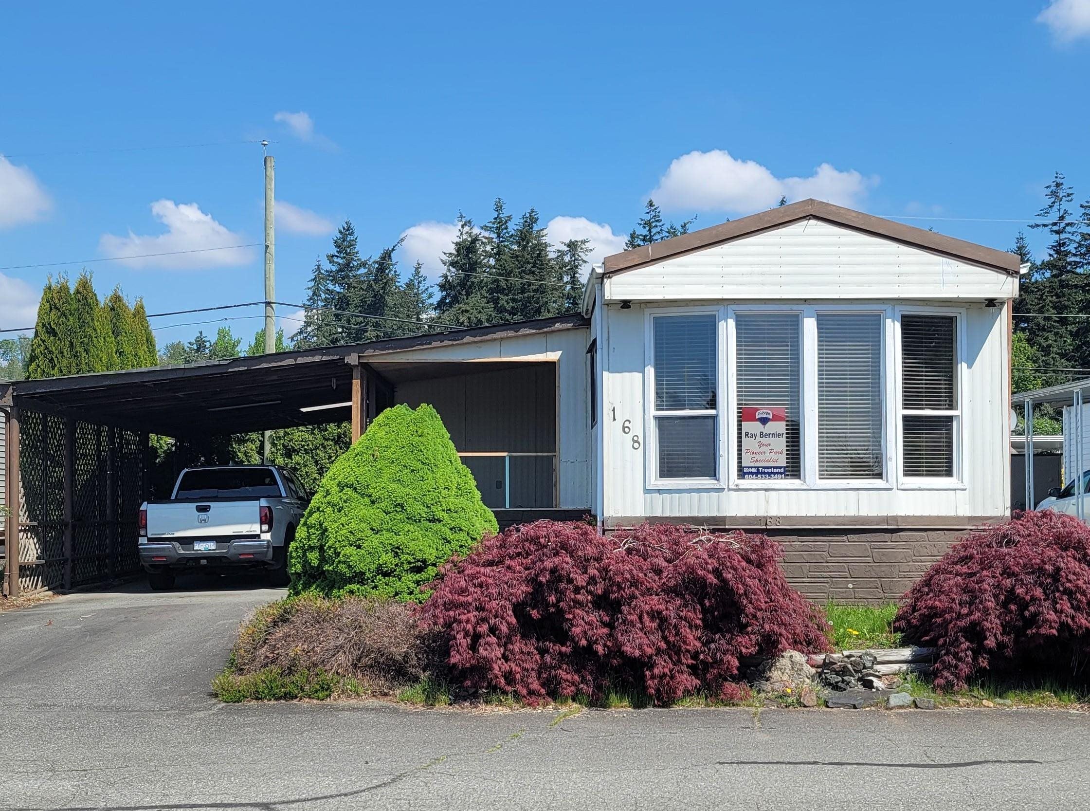 Main Photo: 168 27111 0 Avenue in Langley: Aldergrove Langley Manufactured Home for sale in "Pioneer Park" : MLS®# R2742013