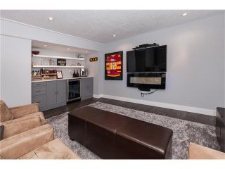 Photo 19: 3207 BEARSPAW Drive NW in Calgary: Brentwood House for sale : MLS®# C4118825