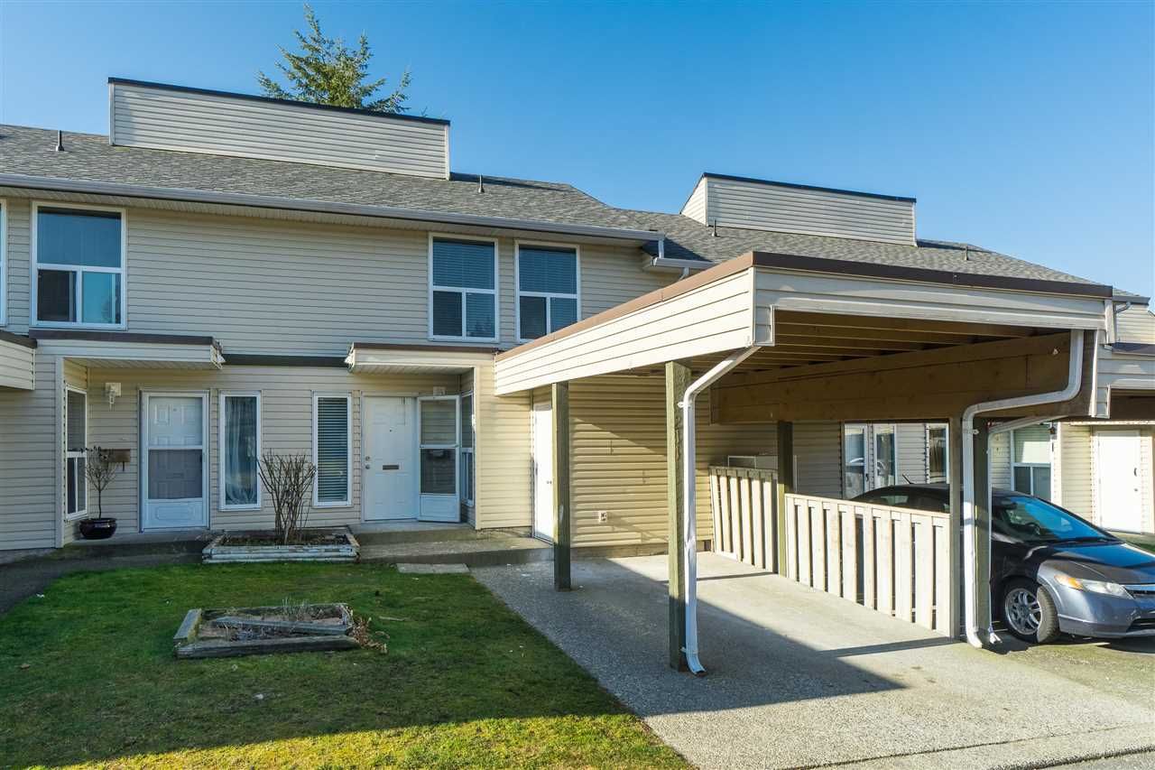 Main Photo: 211 32550 MACLURE Road in Abbotsford: Abbotsford West Townhouse for sale : MLS®# R2463245
