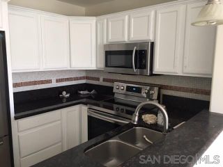 Photo 3: CLAIREMONT Condo for sale : 1 bedrooms : 5252 Balboa Arms #289 in San Diego