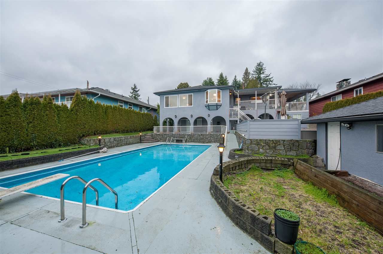 Main Photo: 708 PEMBROKE AVENUE in Coquitlam: Coquitlam West House for sale : MLS®# R2428205