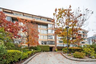 Photo 3: 212 2101 MCMULLEN Avenue in Vancouver: Quilchena Condo for sale in "ARBUTUS VILLAGE" (Vancouver West)  : MLS®# R2871398