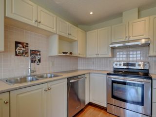 Photo 12: 418 6880 Wallace Dr in Central Saanich: CS Brentwood Bay Row/Townhouse for sale : MLS®# 913010