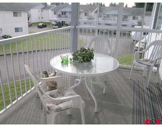 Photo 8: 32691 GARIBALDI Drive in Abbotsford: Abbotsford West Townhouse for sale in "CARRIAGE LANE" : MLS®# F2626920
