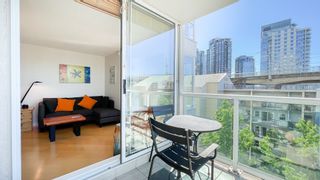Photo 12: 907 1500 HOWE Street in Vancouver: Yaletown Condo for sale in "the Discovery" (Vancouver West)  : MLS®# R2705275