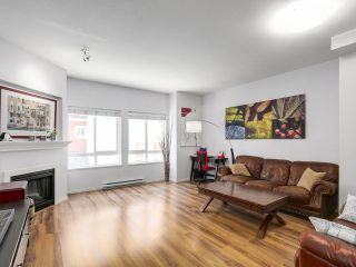 Photo 3: 21 9308 KEEFER Avenue in Richmond: McLennan North Townhouse for sale in "VANDA" : MLS®# R2171927