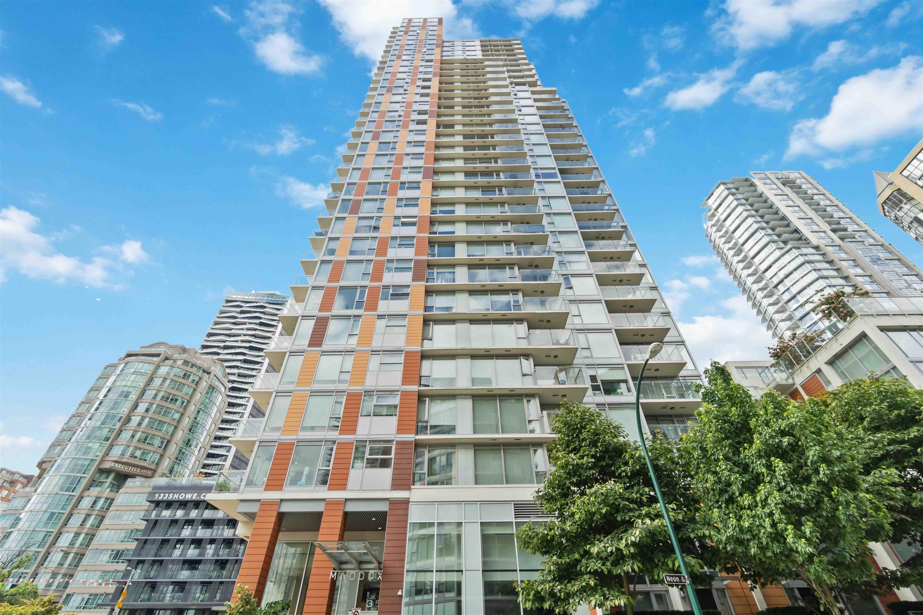 Main Photo: 2307 1351 CONTINENTAL Street in Vancouver: Downtown VW Condo for sale (Vancouver West)  : MLS®# R2705186