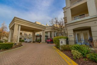 Photo 4: 302 3098 GUILDFORD WAY in Coquitlam: North Coquitlam Condo for sale : MLS®# R2749938