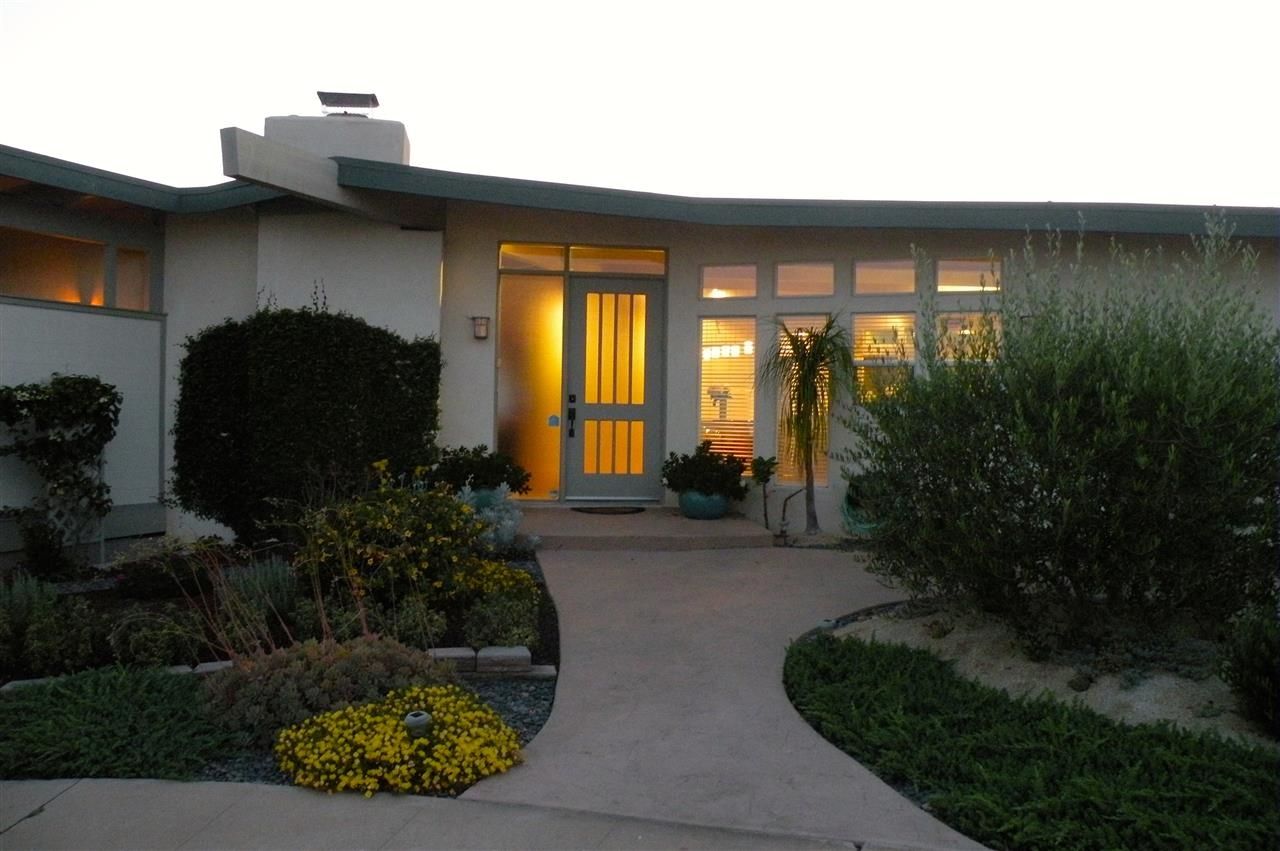 Main Photo: POINT LOMA House for sale : 3 bedrooms : 1560 Plum St in San Diego