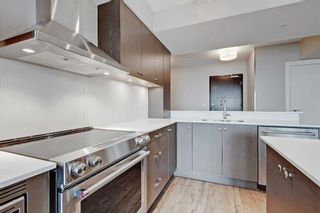 Photo 9: 2305 930 6 Avenue SW in Calgary: Downtown Commercial Core Apartment for sale : MLS®# A2128099