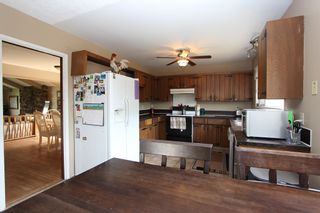 Photo 16: 526 Lakeshore Drive in Chase: Shuswap Beach Estates House for sale : MLS®# 10086435