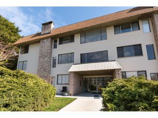 Photo 1: 301 1410 BLACKWOOD Street: White Rock Condo for sale in "Chelsea House" (South Surrey White Rock)  : MLS®# R2248736