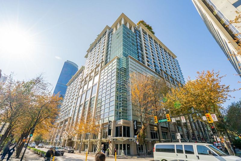 FEATURED LISTING: 706 - 933 HORNBY Street VANCOUVER