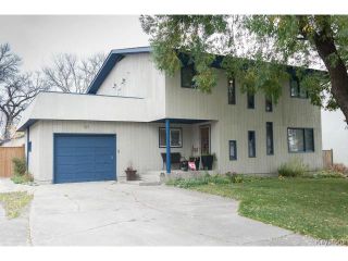 Photo 1: 141 Rossmere Crescent in WINNIPEG: East Kildonan Residential for sale (North East Winnipeg)  : MLS®# 1426019