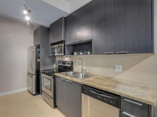 Photo 11: 309 707 E 20TH Avenue in Vancouver: Fraser VE Condo for sale in "BLOSSOM" (Vancouver East)  : MLS®# R2404449