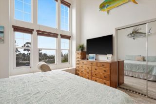 Photo 8: OCEANSIDE Townhouse for sale : 3 bedrooms : 765 Harbor Cliff Way #130