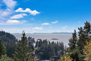 Photo 4: 5824 FALCON Road in West Vancouver: Eagleridge House for sale : MLS®# R2678672