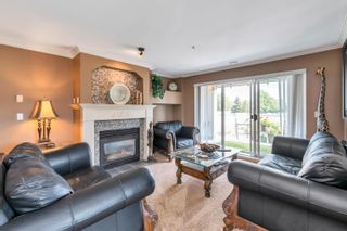 Photo 3: 213 20448 PARK Avenue in Langley: Langley City Condo for sale in "JAMES COURT" : MLS®# R2782734