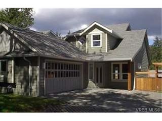 Photo 1: 1342 Blue Ridge Rd in VICTORIA: SW Strawberry Vale House for sale (Saanich West)  : MLS®# 300270