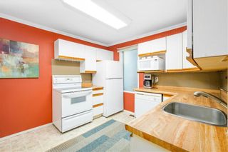 Photo 9: 287 Roseberry Street in Winnipeg: St James Residential for sale (5E)  : MLS®# 202223775