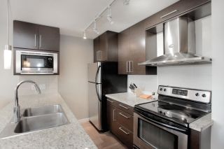 Photo 1: 1505 188 KEEFER Place in Vancouver: Downtown VW Condo for sale in "Espana" (Vancouver West)  : MLS®# R2875704