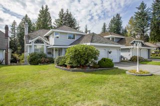 Photo 1: 9 BOULDERWOOD Place in Port Moody: Heritage Mountain House for sale in "Heritage Mountain" : MLS®# R2501487