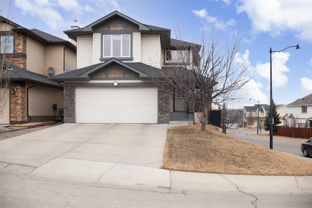 Main Photo: 3 Cresthaven Bay SW in Calgary: Crestmont Detached for sale : MLS®# A1195083