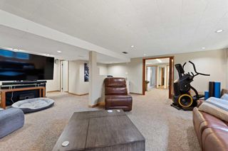 Photo 15: 431 Willowdale Crescent SE in Calgary: Willow Park Detached for sale : MLS®# A2127869