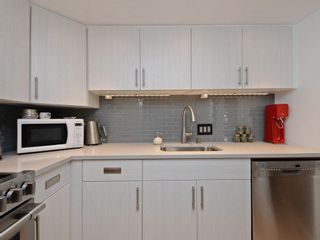 Photo 3: 302 2295 PANDORA STREET in Vancouver: Hastings Condo for sale (Vancouver East)  : MLS®# R2252393