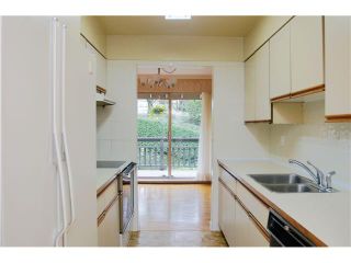 Photo 5: 316 555 W 28TH Street in North Vancouver: Upper Lonsdale Condo for sale in "CEDAR BROOK VILLAGE" : MLS®# V945257