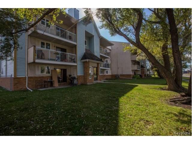 Main Photo: 40 Dalhousie Drive in Winnipeg: Fort Richmond Condominium for sale (1K)  : MLS®# 1700282