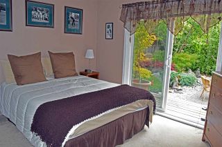 Photo 13: 4848 EAGLEVIEW Road in Sechelt: Sechelt District House for sale (Sunshine Coast)  : MLS®# R2089332