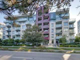 Main Photo: 601 5033 CAMBIE Street in Vancouver: Cambie Condo for sale in "35 PARK WEST" (Vancouver West)  : MLS®# R2867038