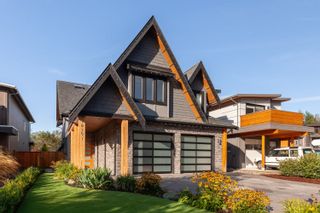 Photo 1: 40257 ARISTOTLE Drive in Squamish: University Highlands House for sale in "University Highlands" : MLS®# R2874582