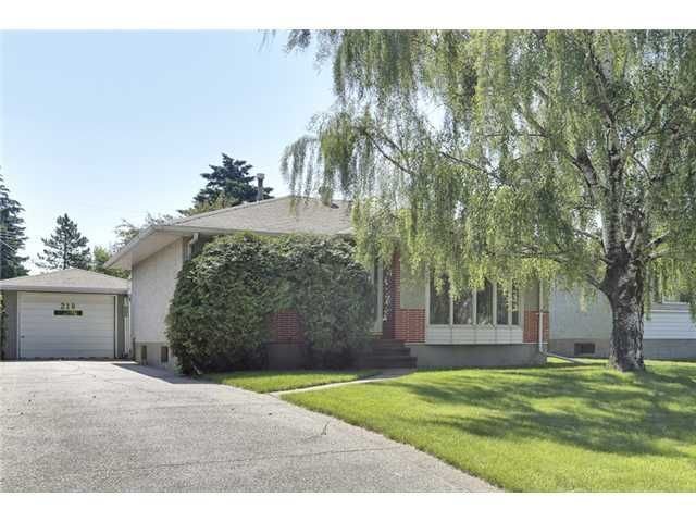 Main Photo: 47 ST SE in CALGARY: Forest Heights Residential Detached Single Family for sale (Calgary) 