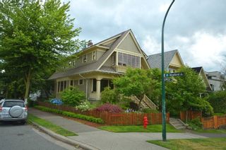 Photo 1: 1476 GRAVELEY Street in Vancouver: Grandview VE House for sale in "COMMERCIAL DRIVE" (Vancouver East)  : MLS®# V903688