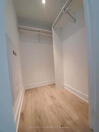 Photo 4: 1302 575 Bloor Street E in Toronto: North St. James Town Condo for lease (Toronto C08)  : MLS®# C8207670