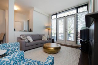Photo 2: 2780 VINE Street in Vancouver: Kitsilano Townhouse for sale in "MOZAIEK" (Vancouver West)  : MLS®# R2160680
