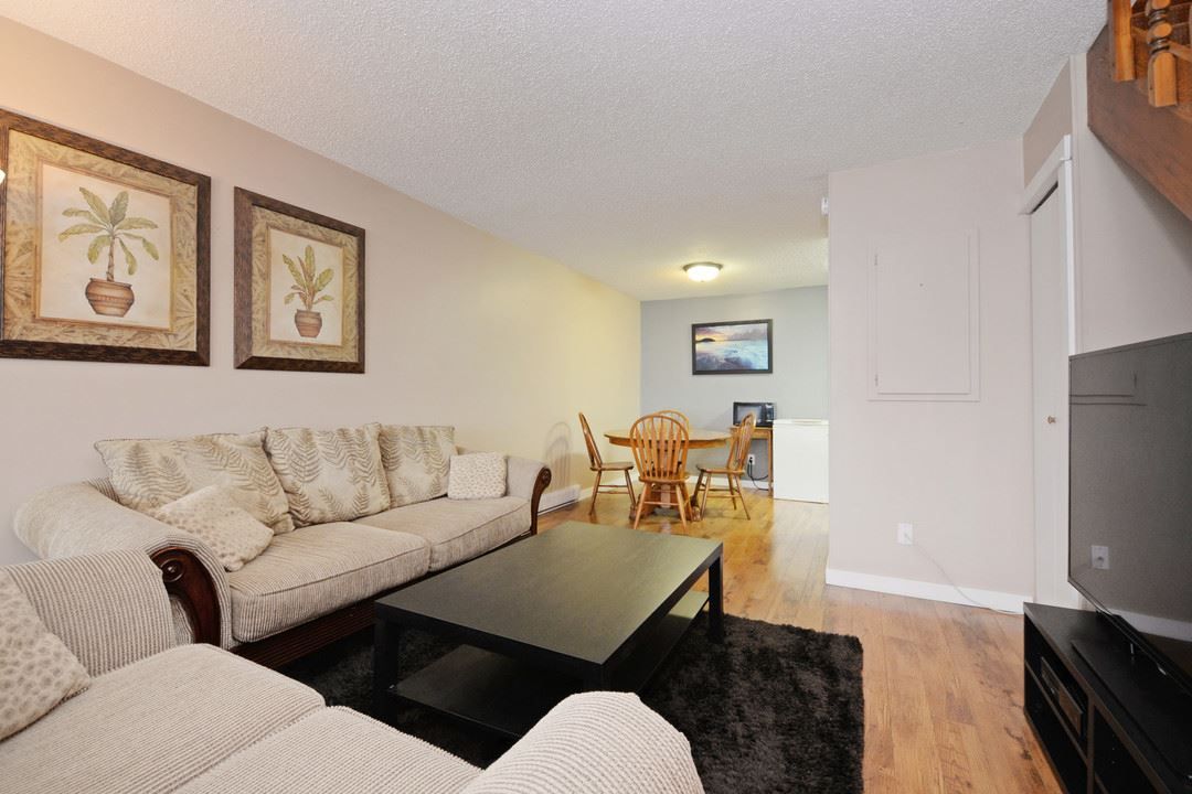Main Photo: 4904 47A Avenue in Delta: Ladner Elementary Townhouse for sale in "Faireharbour" (Ladner)  : MLS®# R2138057