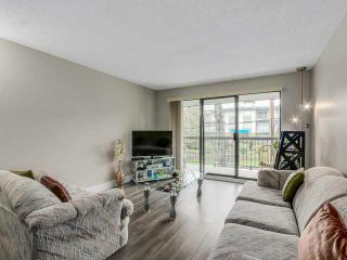 Photo 8: 203 340 NINTH Street in New Westminster: Uptown NW Condo for sale : MLS®# V1113065