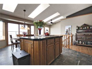 Photo 7: 35 HAWKVILLE Mews NW in CALGARY: Hawkwood Residential Detached Single Family for sale (Calgary)  : MLS®# C3556165
