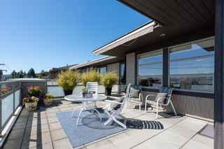 Photo 2: 204 2418 MARINE Drive in West Vancouver: Dundarave Condo for sale in "Dundarave Mews" : MLS®# R2897063