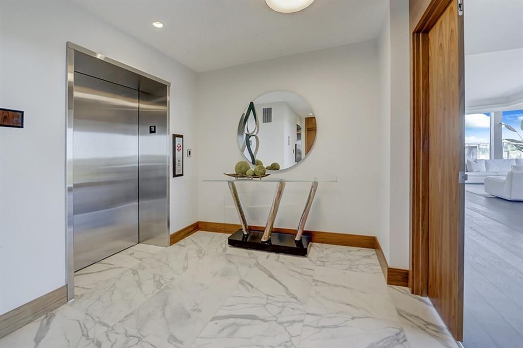 Photo 10: Photos: 1110 738 1 Avenue SW in Calgary: Eau Claire Apartment for sale : MLS®# A1118154